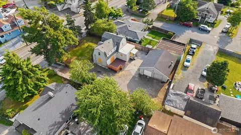 View/Area - 1215 Madison St, Everett, WA 98203 photo 2 of 11