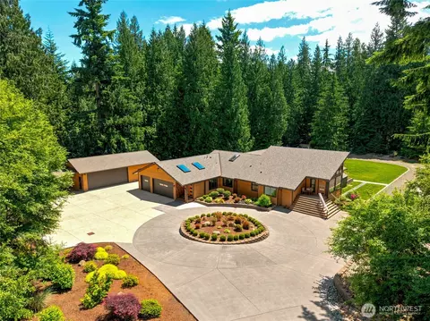 6420 282nd Ave SE, Issaquah, WA 98027