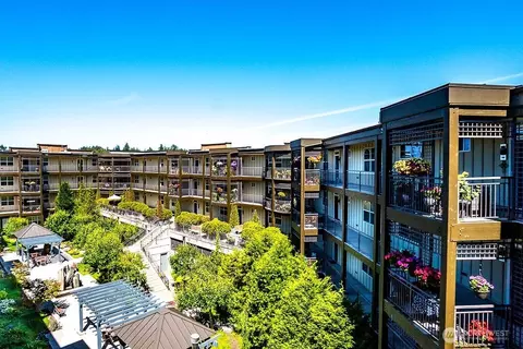 7104 265th St NW #401, Stanwood, WA 98292