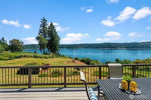 12715 Hallstrom Dr NW, Gig Harbor, WA 98332