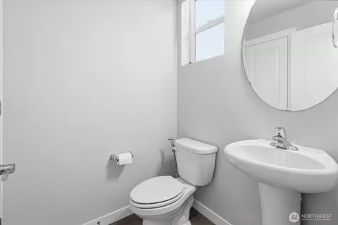 Bath - 19324 35th Dr SE #E, Bothell, WA 98012 photo 1 of 4