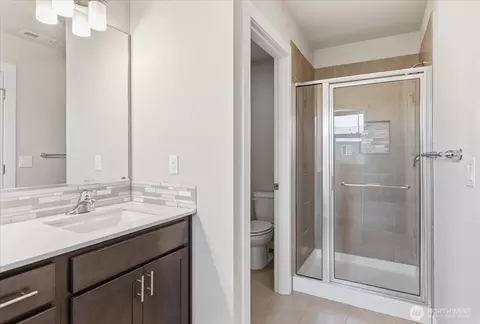 Bath - 19324 35th Dr SE #E, Bothell, WA 98012 photo 3 of 4