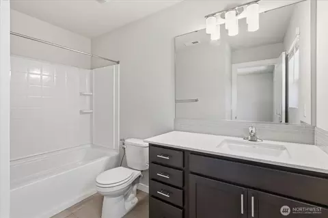 Bath - 19324 35th Dr SE #E, Bothell, WA 98012 photo 4 of 4