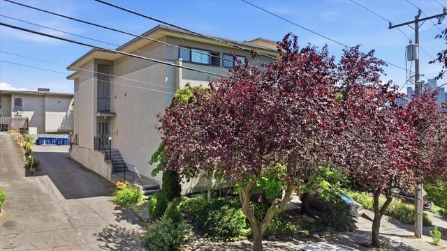 914 6th Ave N #201, Seattle, WA 98109