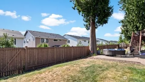 Exterior - 20213 126th Ave NE, Bothell, WA 98011 photo 4 of 6