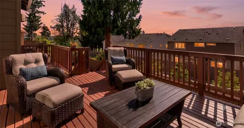 Exterior - 20213 126th Ave NE, Bothell, WA 98011 photo 3 of 6