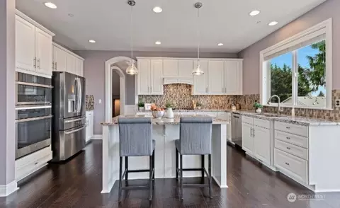 Kitchen - 20213 126th Ave NE, Bothell, WA 98011 photo 1 of 1