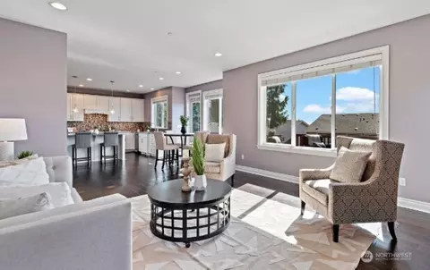 Living - 20213 126th Ave NE, Bothell, WA 98011 photo 4 of 7