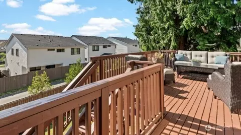 Exterior - 20213 126th Ave NE, Bothell, WA 98011 photo 1 of 6