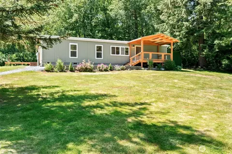 111 Shallow Shore Rd, Bellingham, WA 98229