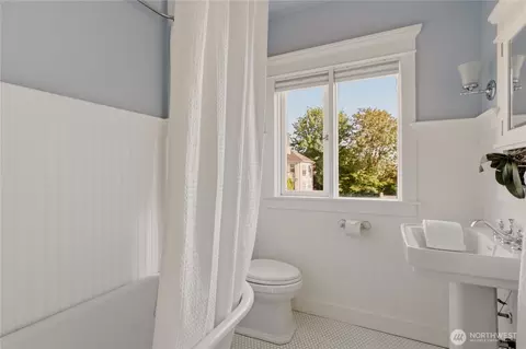 Bath - 1415 E Spring St, Seattle, WA 98122 photo 2 of 5