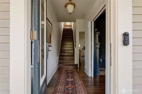 Entry Way - 1415 E Spring St, Seattle, WA 98122 photo 1 of 4