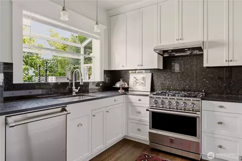 Kitchen - 1415 E Spring St, Seattle, WA 98122 photo 1 of 2