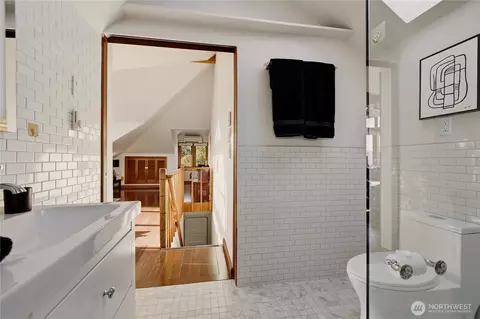 Bath - 1415 E Spring St, Seattle, WA 98122 photo 5 of 5