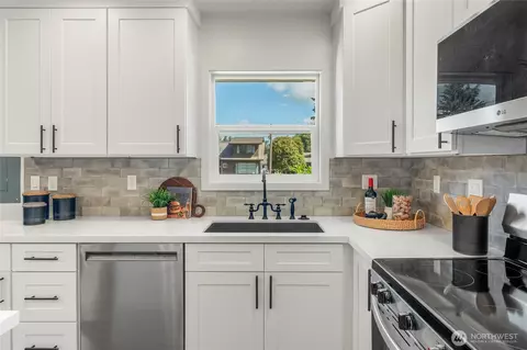 541 High St, Arlington, WA 98223