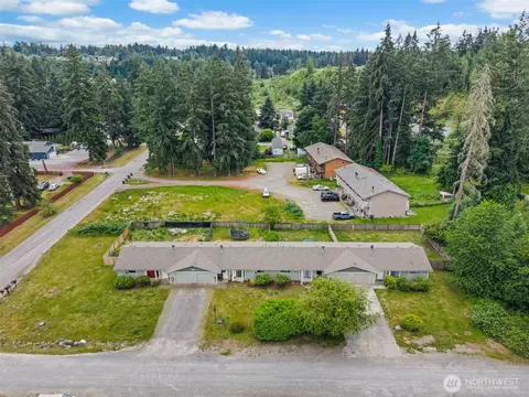 15408 74th Ave E, Puyallup, WA 98375