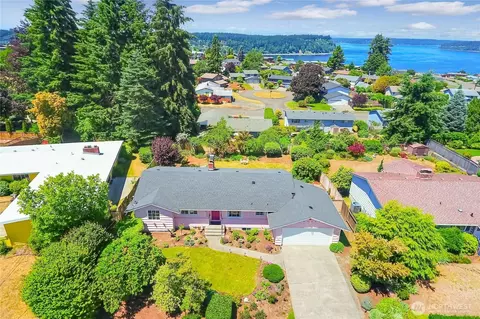 1754 N Narrows Dr, Tacoma, WA 98406