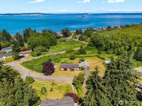 39058 Shoreview Dr NE, Hansville, WA 98340