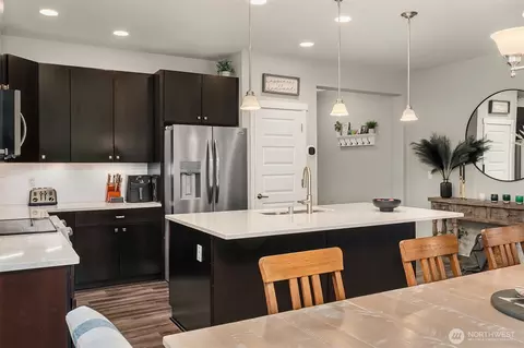 Kitchen - 3607 178th St SE, Bothell, WA 98012 photo 3 of 4