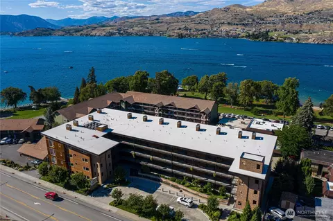 2220 W Woodin Ave #205, Chelan, WA 98816