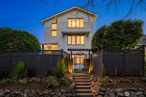 5625 35th Ave SW, Seattle, WA 98126