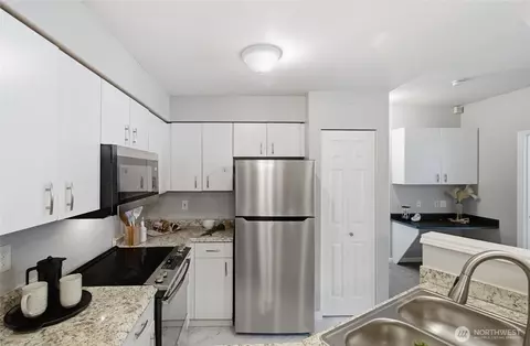 15300 112th Ave NE #B104, Bothell, WA 98011 photo 6