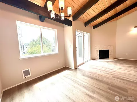2020 Grant Ave S #C301, Renton, WA 98055