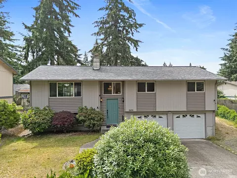 8414 56th St W, University Place, WA 98467