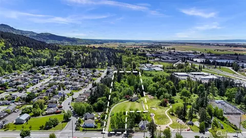 1418 E Blackburn Rd, Mount Vernon, WA 98274