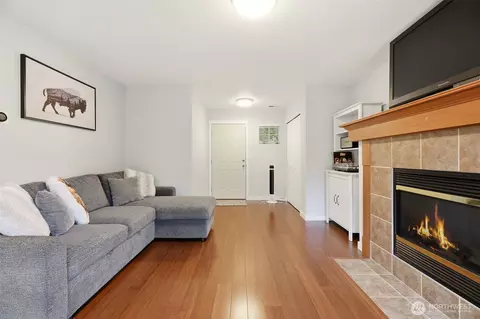 Living - 15509 38th Dr SE, Bothell, WA 98012 photo 4 of 4