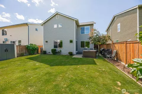 Exterior - 15509 38th Dr SE, Bothell, WA 98012 photo 4 of 10
