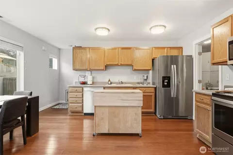 Kitchen - 15509 38th Dr SE, Bothell, WA 98012 photo 1 of 3