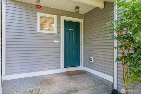 Exterior - 15509 38th Dr SE, Bothell, WA 98012 photo 8 of 10