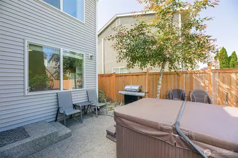 Exterior - 15509 38th Dr SE, Bothell, WA 98012 photo 6 of 10