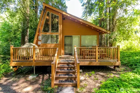 38115 564th St Ct E, Ashford, WA 98304