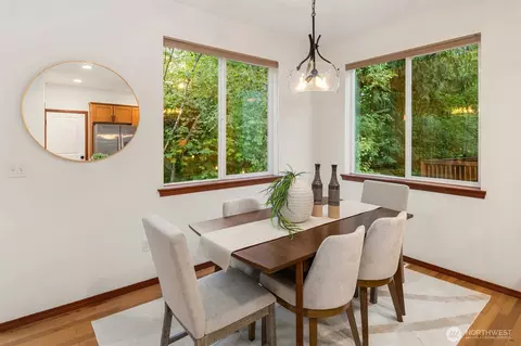 Dining - 18318 34th Ave SE, Bothell, WA 98012 photo 2 of 4
