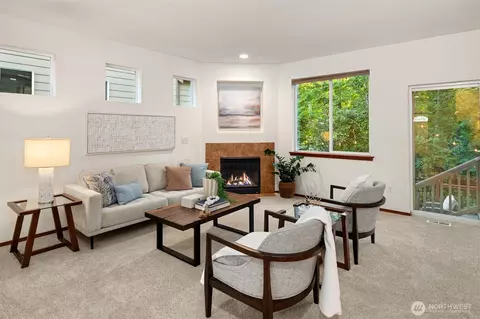 Living - 18318 34th Ave SE, Bothell, WA 98012 photo 2 of 6