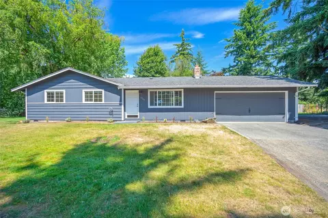 6749 Labello Dr, Lynden, WA 98264