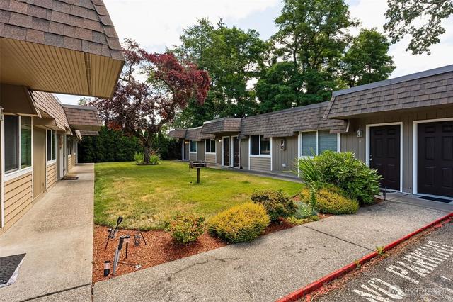 9811 Whitman Ave SW #17, Lakewood, WA 98499