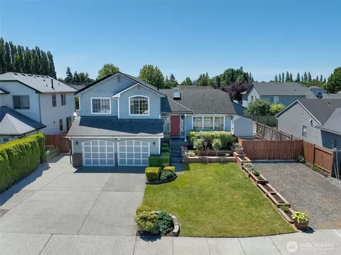 5726 67th St NE, Marysville, WA 98270