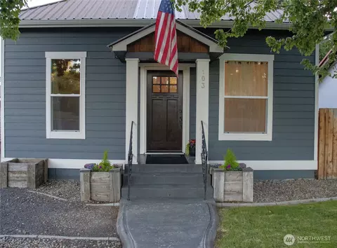 103 N Chestnut St, Ellensburg, WA 98926