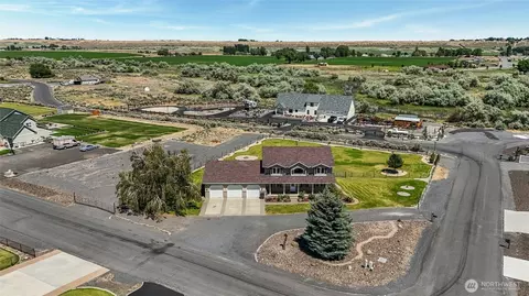 5621 Road J4 NE, Moses Lake, WA 98837