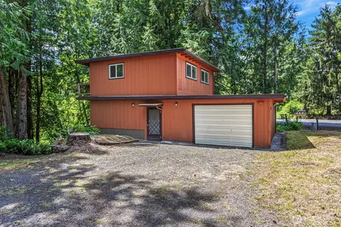 1701 Tower Rd, Castle Rock, WA 98611
