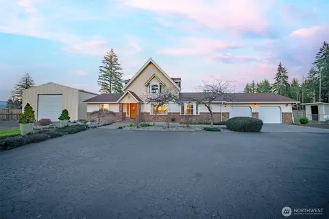 1911 E Island Lake Dr, Shelton, WA 98584