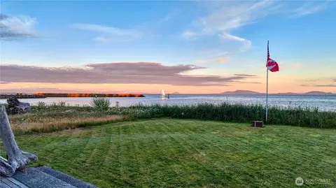 1617 Edwards Dr, Point Roberts, WA 98281