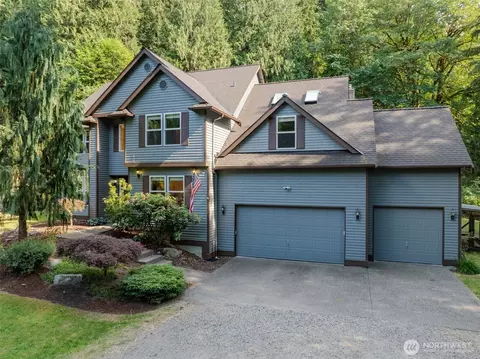 10930 Kelly Rd NE, Carnation, WA 98014