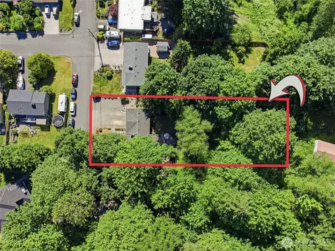 3610 NE 197th St, Lake Forest Park, WA 98155