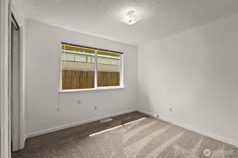 Bedroom - 15612 63rd Street Ct E, Sumner, WA 98390 photo 3 of 6