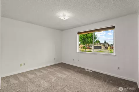 Bedroom - 15612 63rd Street Ct E, Sumner, WA 98390 photo 1 of 6