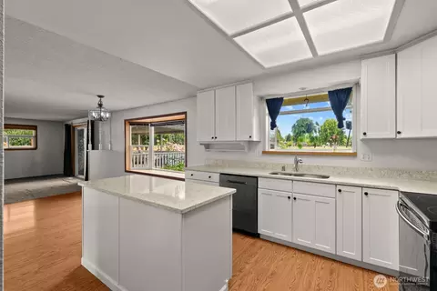 Kitchen - 15612 63rd Street Ct E, Sumner, WA 98390 photo 4 of 5